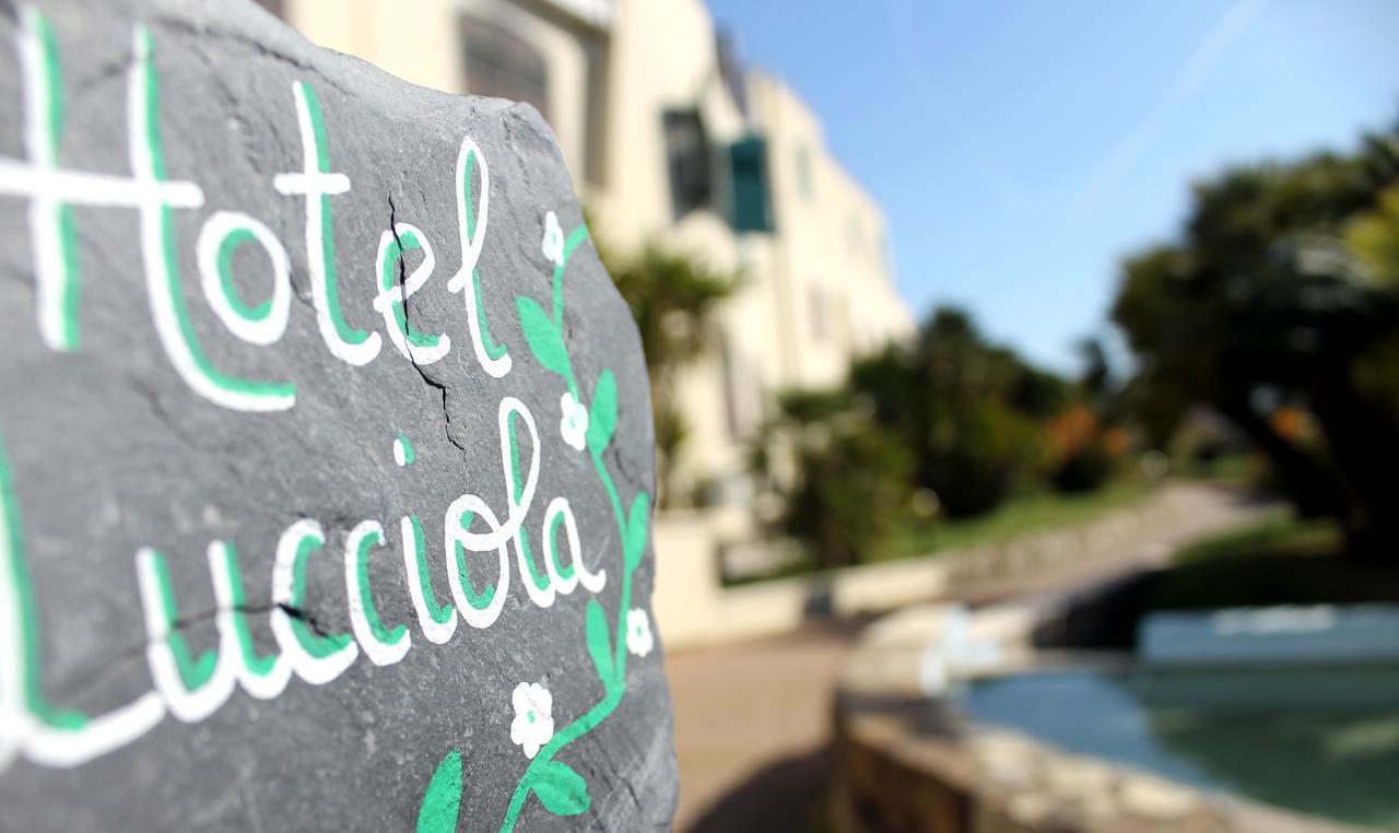 Albergo Ristorante Lucciola Santo Stefano al Mare Ngoại thất bức ảnh